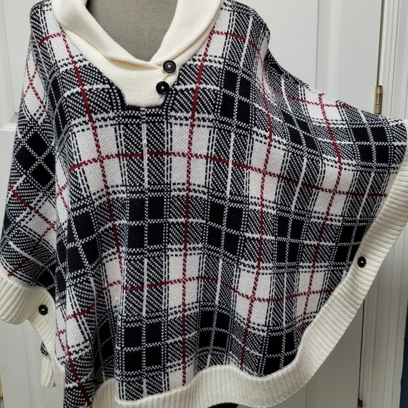 🎉Host Pick🎉 Talbots Plaid Collared Poncho - Picture 7 of 9